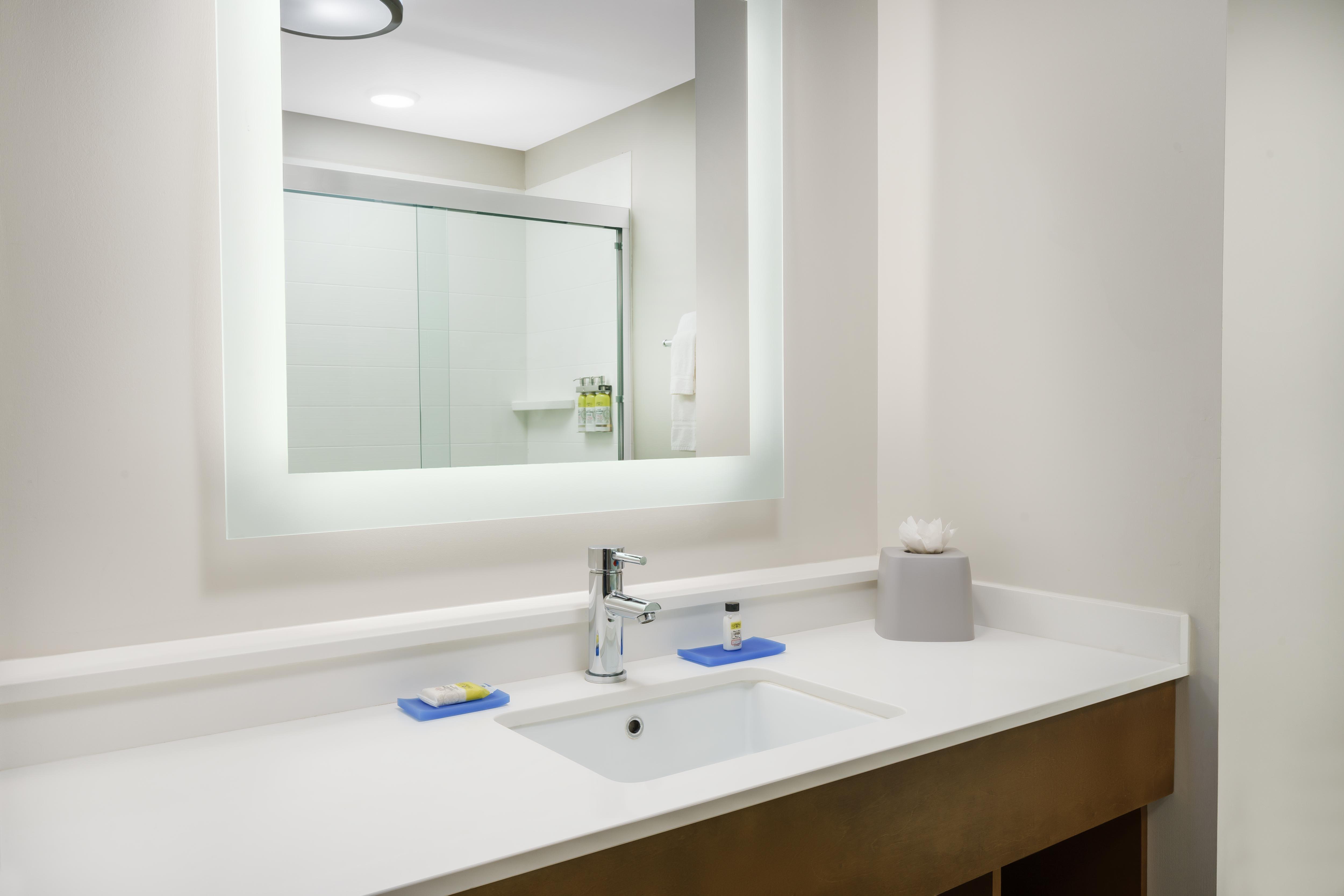 Holiday Inn Express & Suites Oakhurst-Yosemite Park Area By Ihg Екстер'єр фото