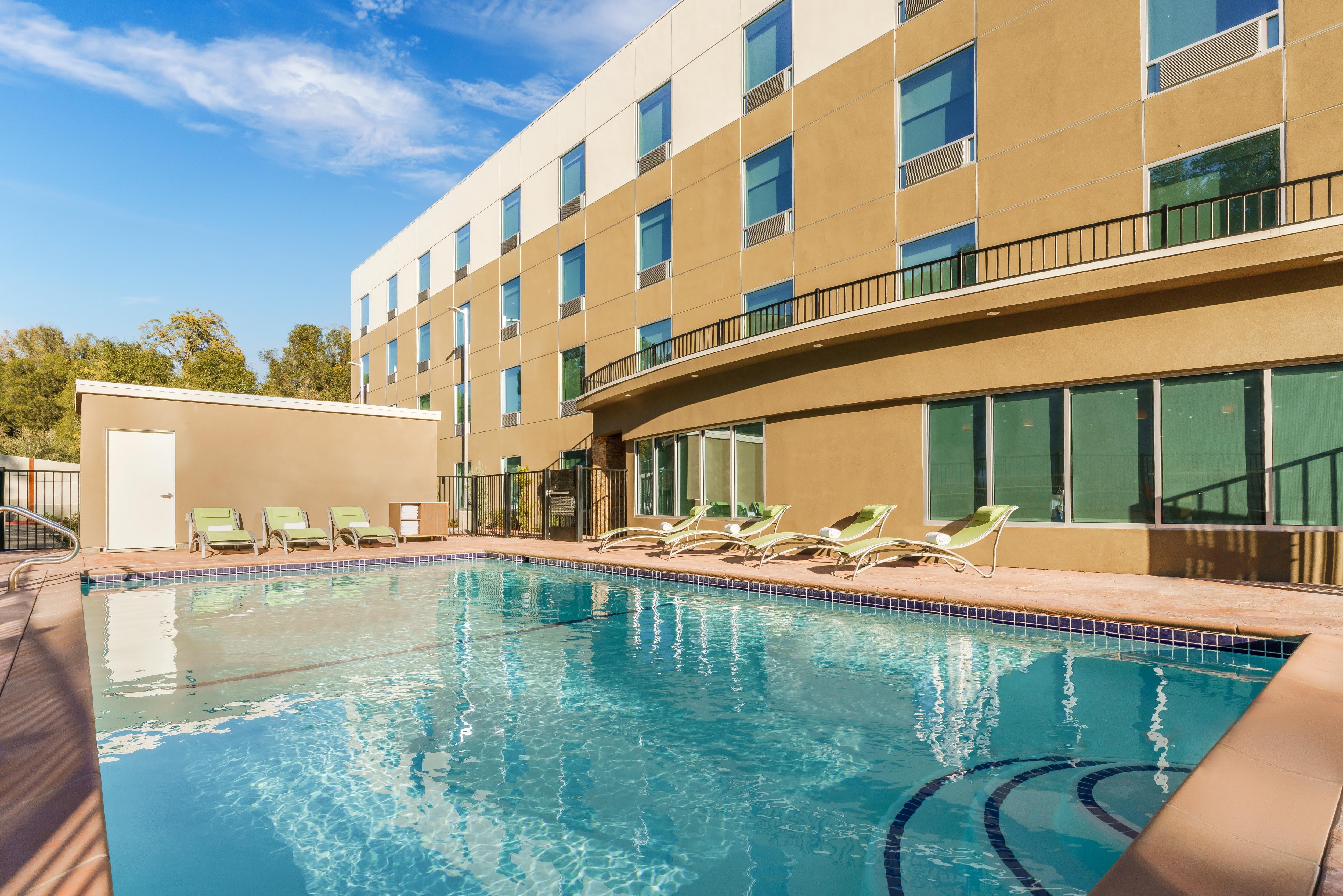 Holiday Inn Express & Suites Oakhurst-Yosemite Park Area By Ihg Екстер'єр фото